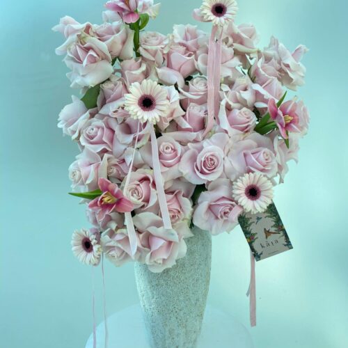 pink petals vase arrangement