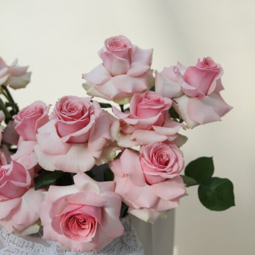 Alternative view of vintage pinks floral bag bouquet
