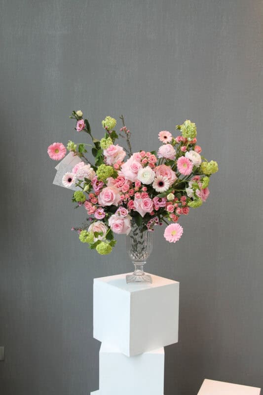 Alternative view of classic softness vase arrangement
