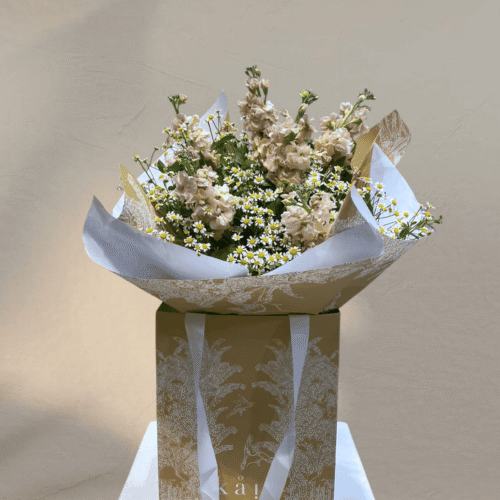 daisy dreams floral bag bouquet