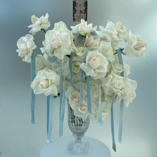 white bloom vase arrangement