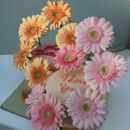 Everly cake flower duo