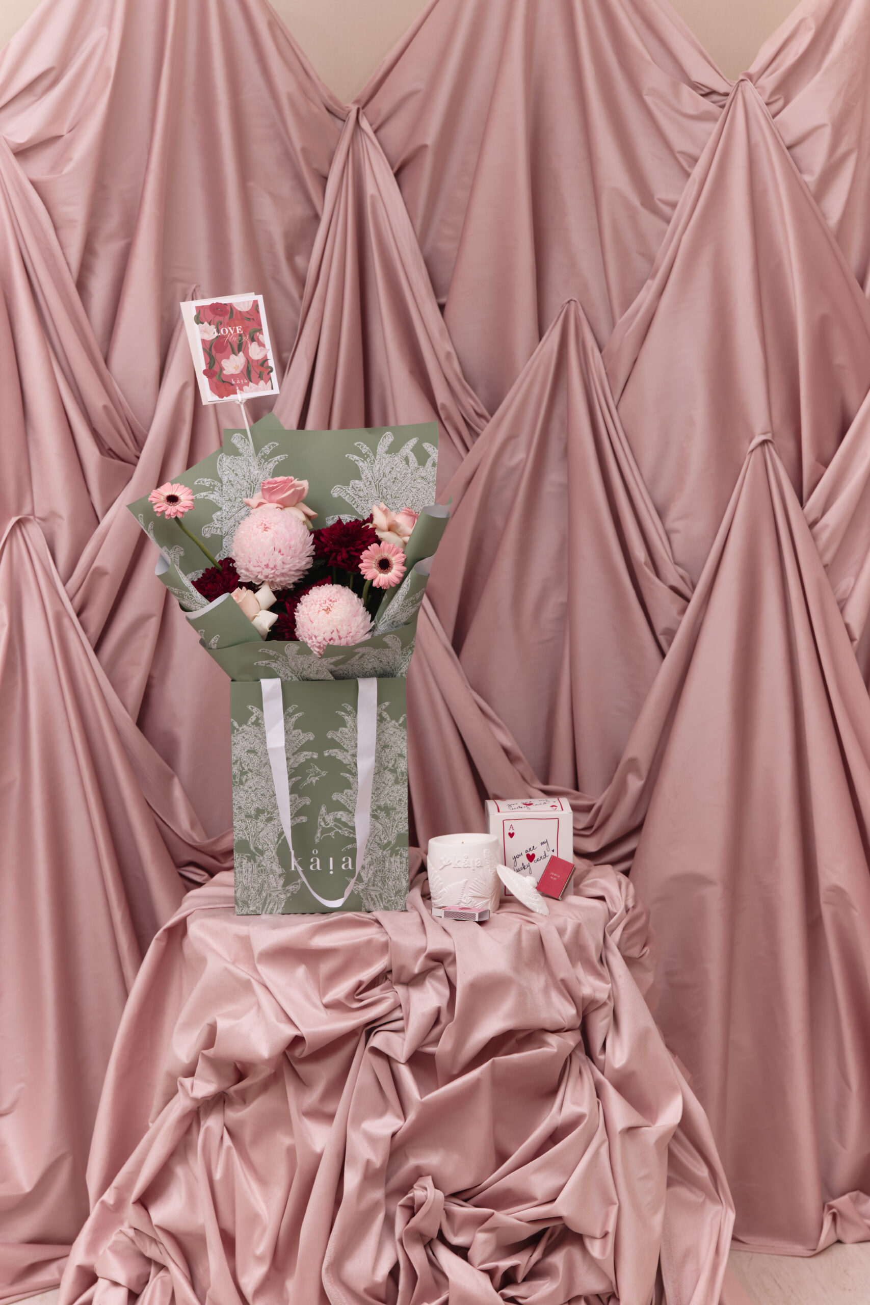 Love, Wrapped - Image 3