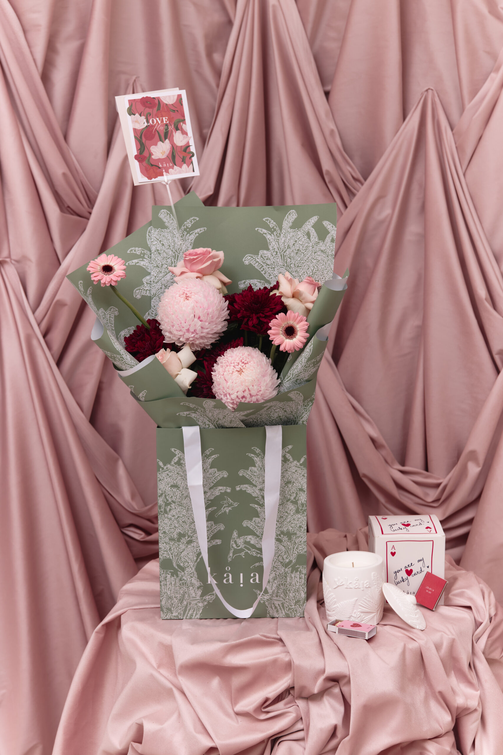 Love, Wrapped - Image 5