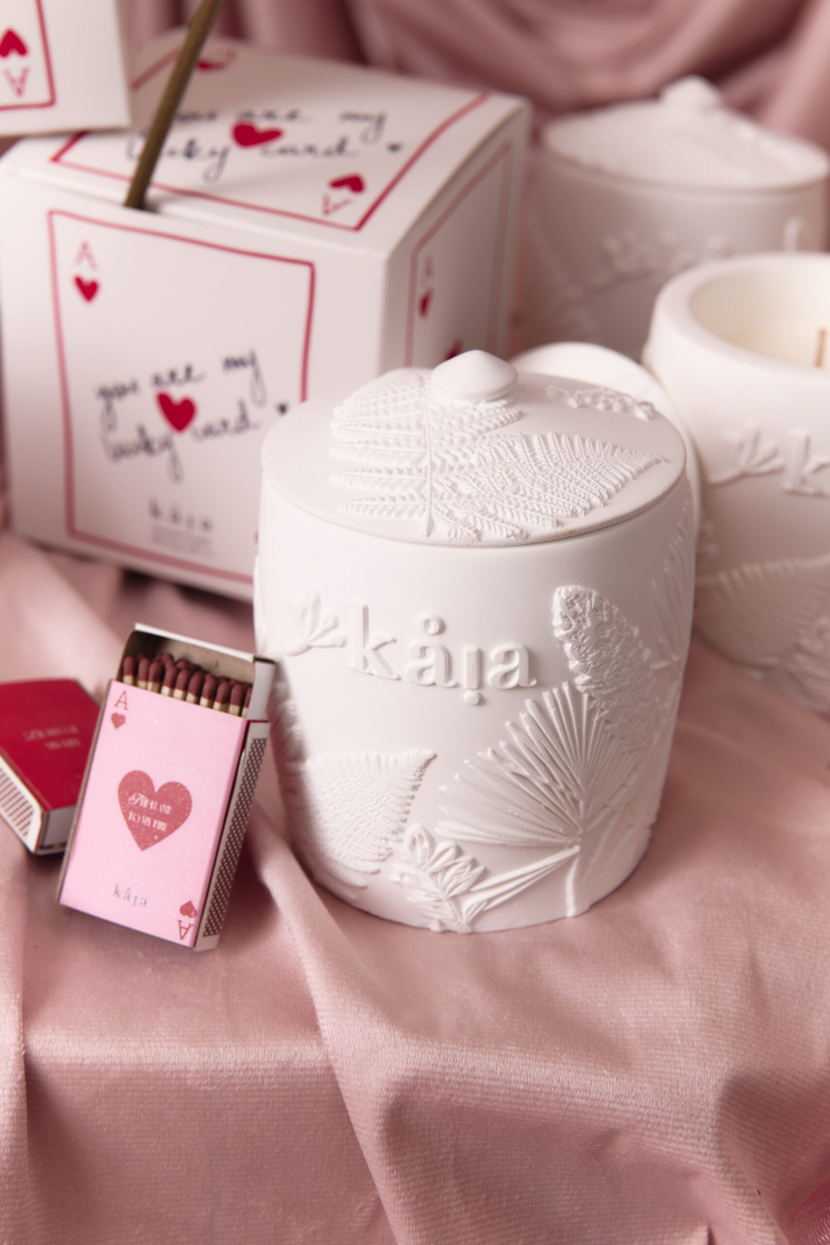 Love, Wrapped - Image 7